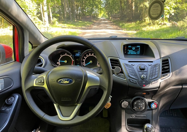 Ford Fiesta cena 26900 przebieg: 145500, rok produkcji 2014 z Radzyń Podlaski małe 46